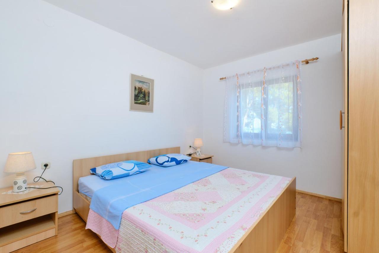 Apartments With A Parking Space Cunski, Losinj - 7867 Exterior photo